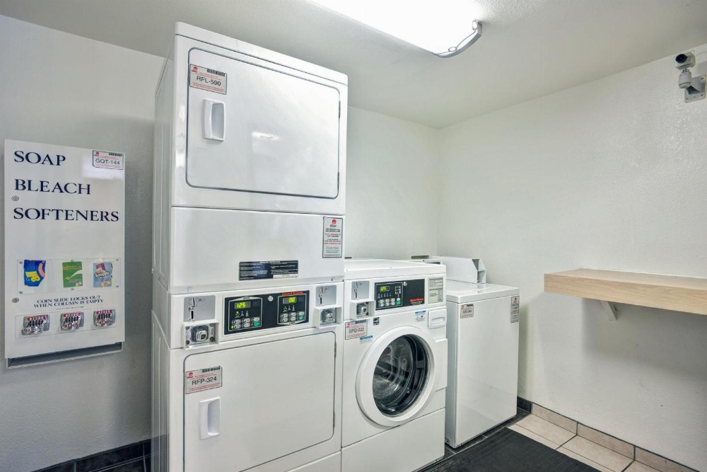 Travelodge by Wyndham Fayetteville